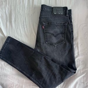 Men’s Levi jeans